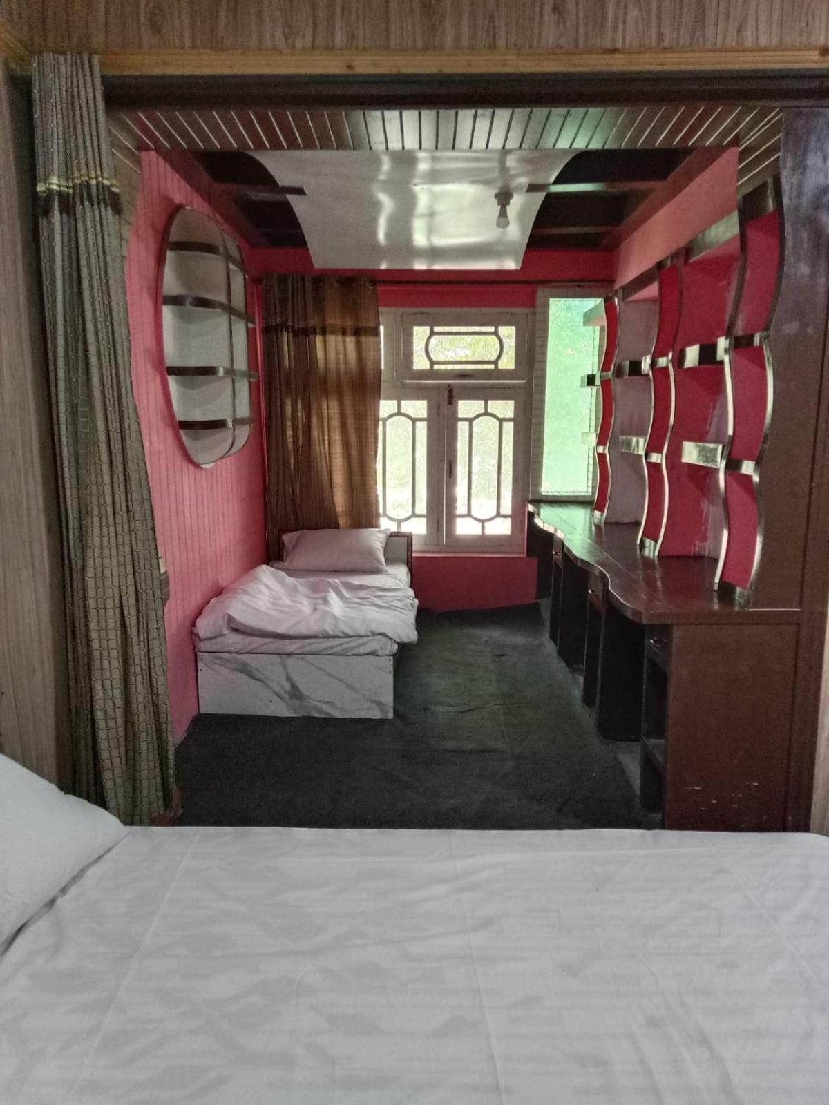 Golden Ibex Resort Skardu Eksteriør bilde
