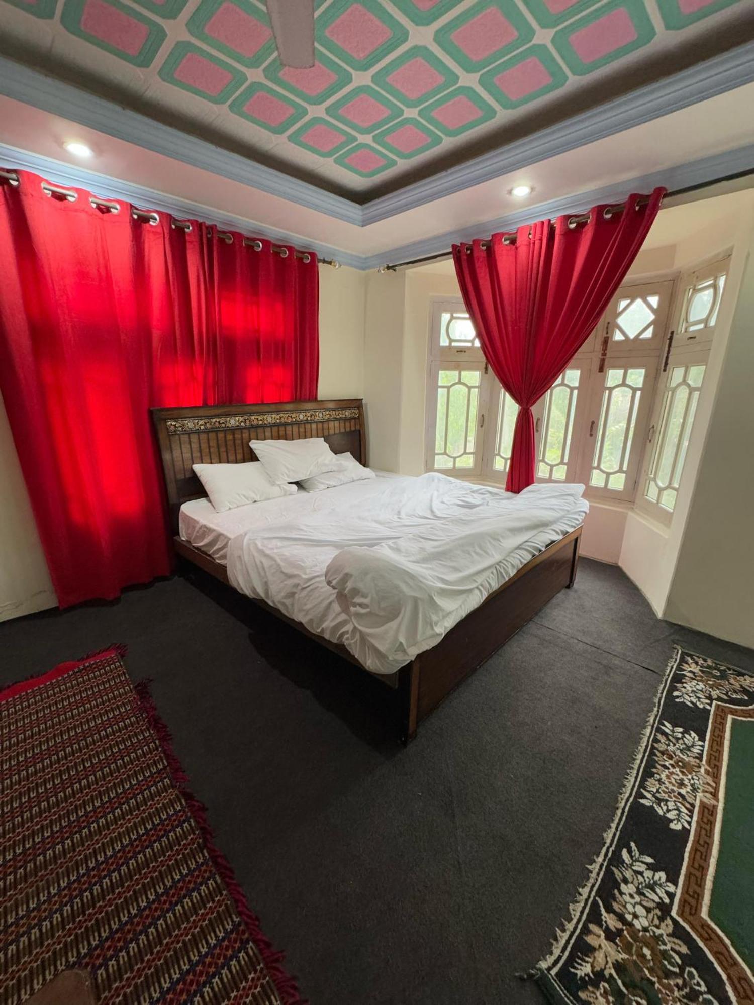 Golden Ibex Resort Skardu Eksteriør bilde